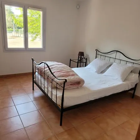 Spacious * Saint-Vivien-de-Médoc